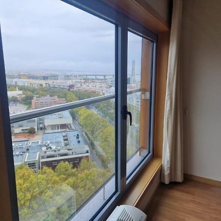 Amazing Apartment In Lisbon Lisboa Exterior foto